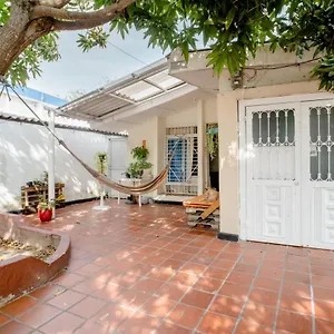 Privada En Casa De Mis Padres Homestay Barranquilla (Atlantico)