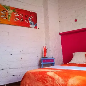 Lima Limon Candelaria Hostel Bogota